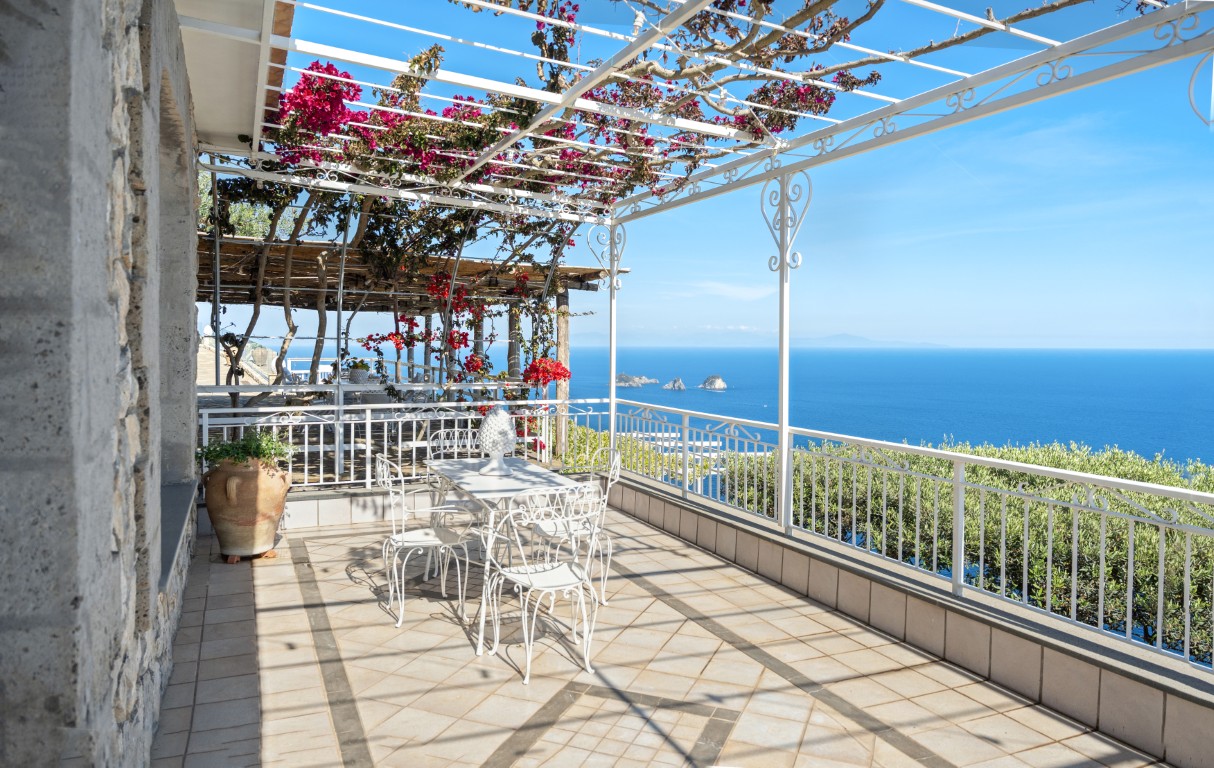 Lusso, privacy e panorama esclusivo nel cuore della Costiera Sorrentina